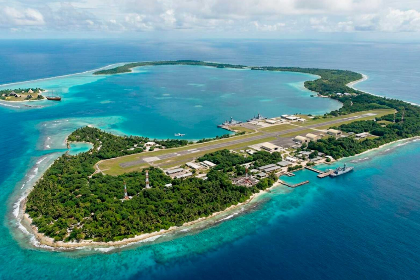 Iran fires missiles at Diego Garcia military base