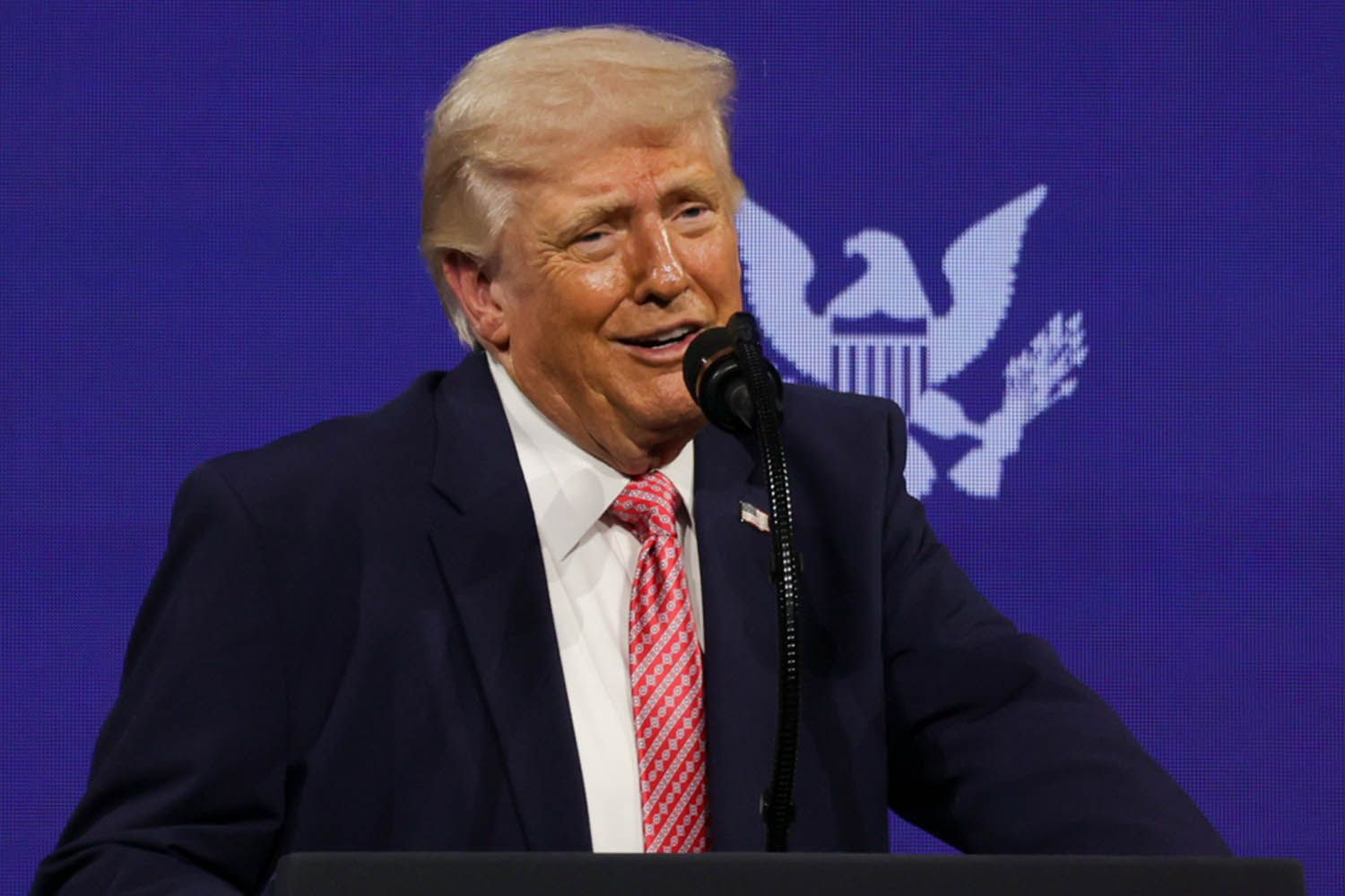 Donald Trump Calls Himself a ‘Peacemaker’ at Florida Summit.