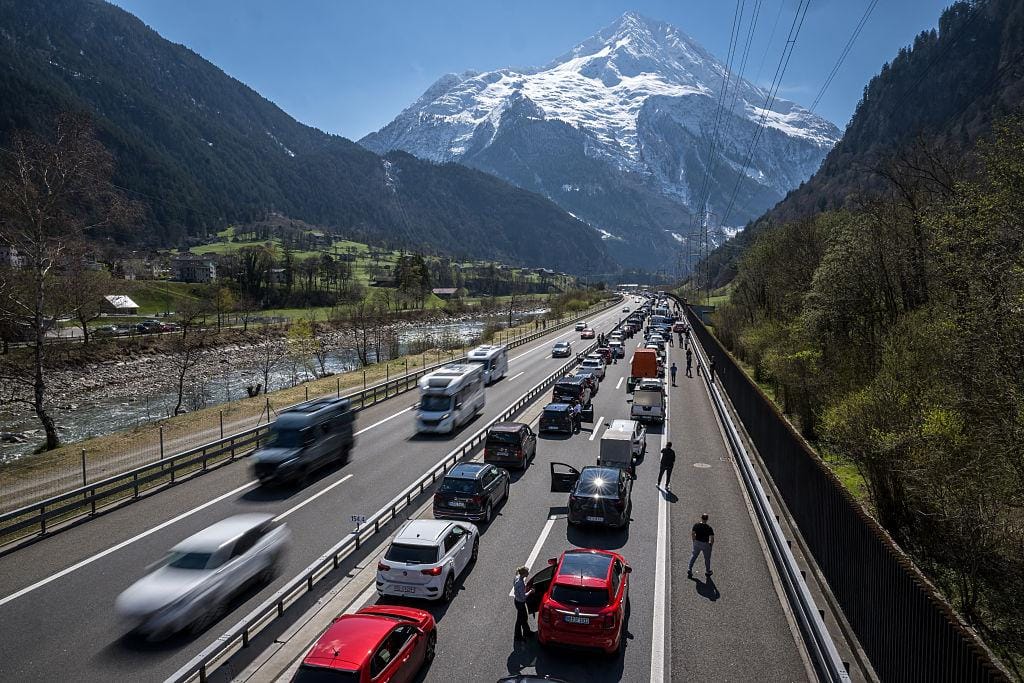 Gotthard Tunnel Traffic Jam Reaches 20km