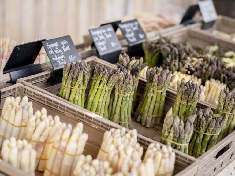 Farmers Shocked After Hundreds of Kilograms of Asparagus Stolen in Switzerland