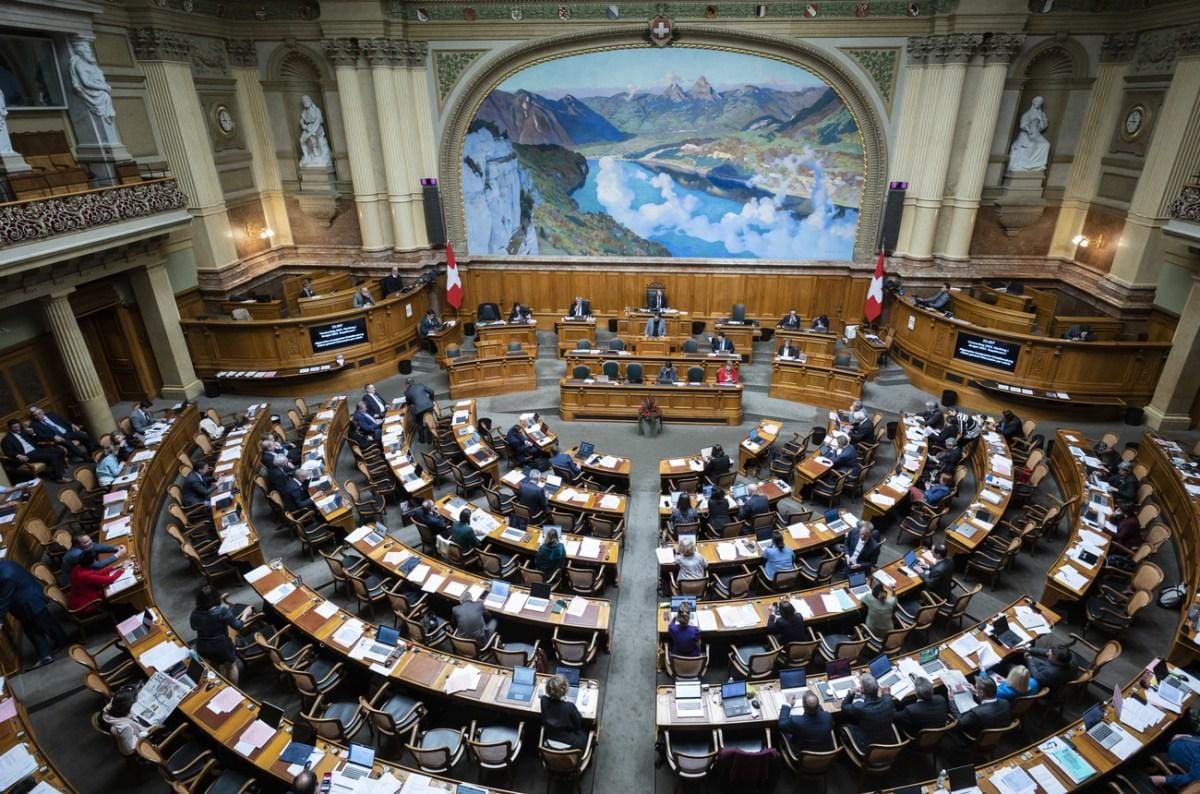 Swiss Immigration Vote Sparks Nationwide Debate Ahead of Referendum