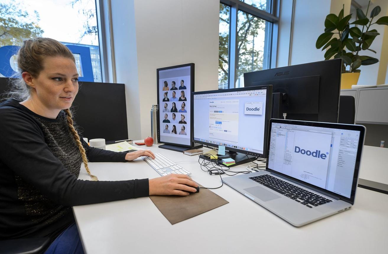 Switzerland Reports Record Number of AI Job Vacancies