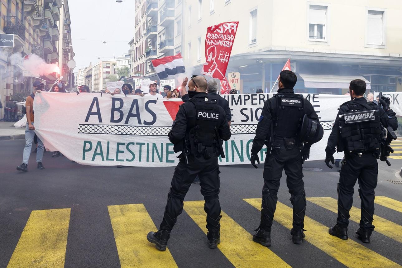 Police Prevent Major Clash During Israel Rally in Basel