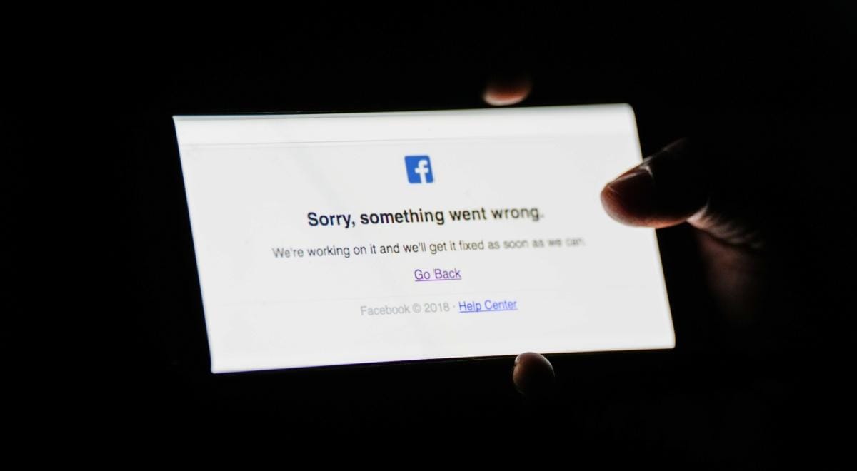 Facebook and Messenger Report Widespread Outage