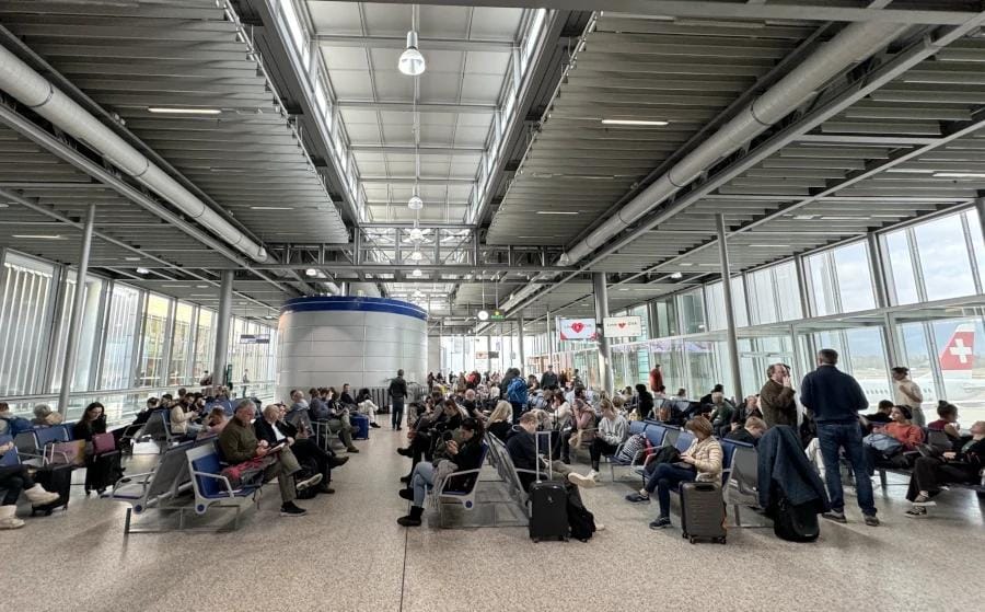 Swiss Airports Warn Non-EU Travelers of Longer Delays