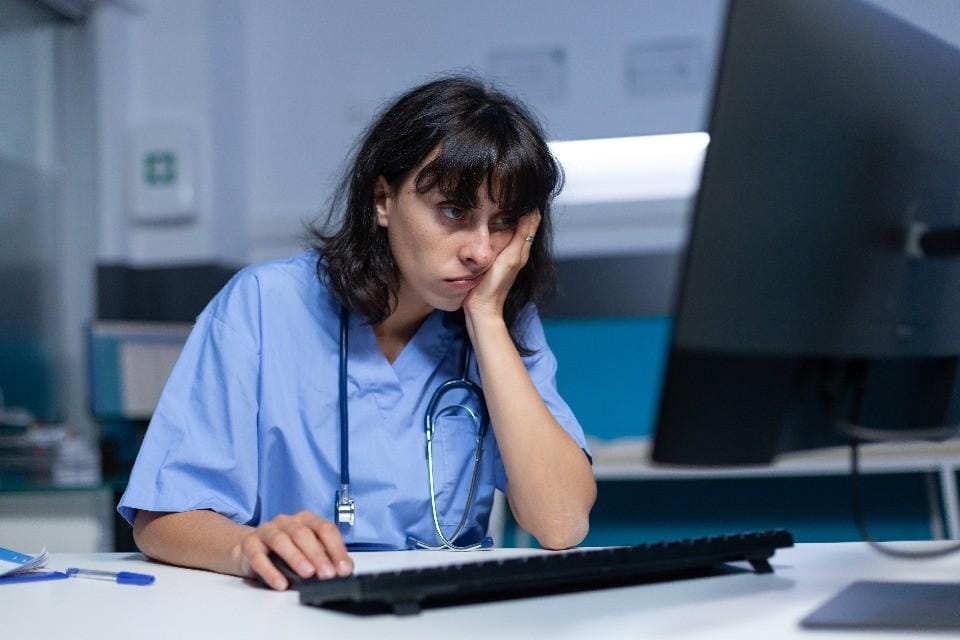 Swiss Doctors Still Face Burnout Concerns.