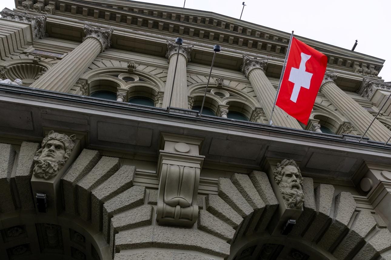 Poll Shows Limited Support for Swiss Neutrality Initiative